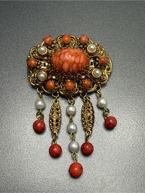🎉🎂🎊Vintage Czech Brooch with Orange Coral Cabochons and Pearl Drops